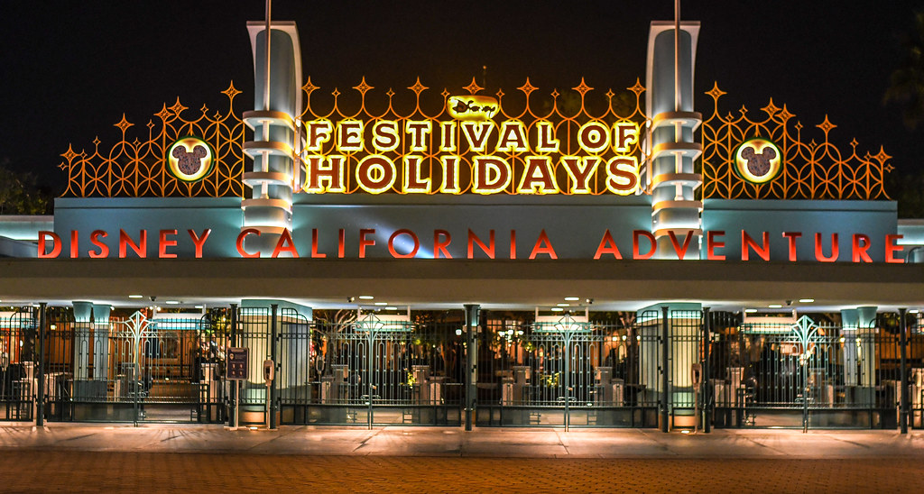 Guide to Visiting Disney World at Christmas.