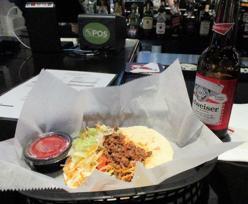 Dollar Taco Night At The Sports Nut Bar Delmar Delaware Howard Dickerson Flickr