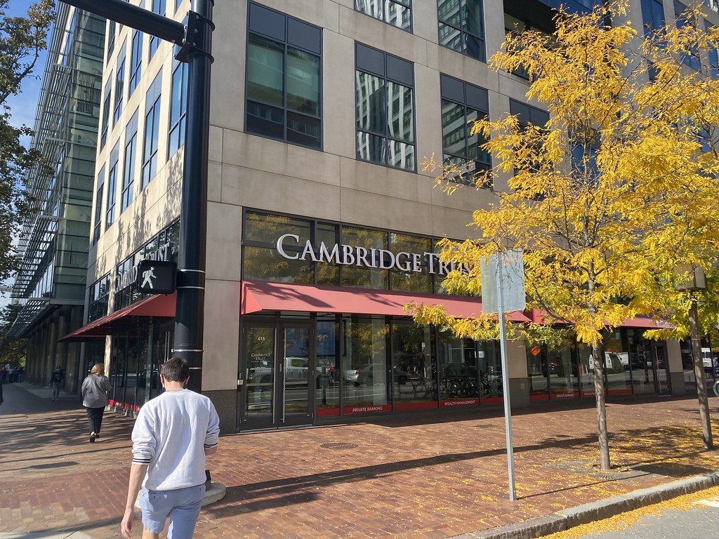 Kendall Sq Cambridge, MA Solomon Abrams Flickr