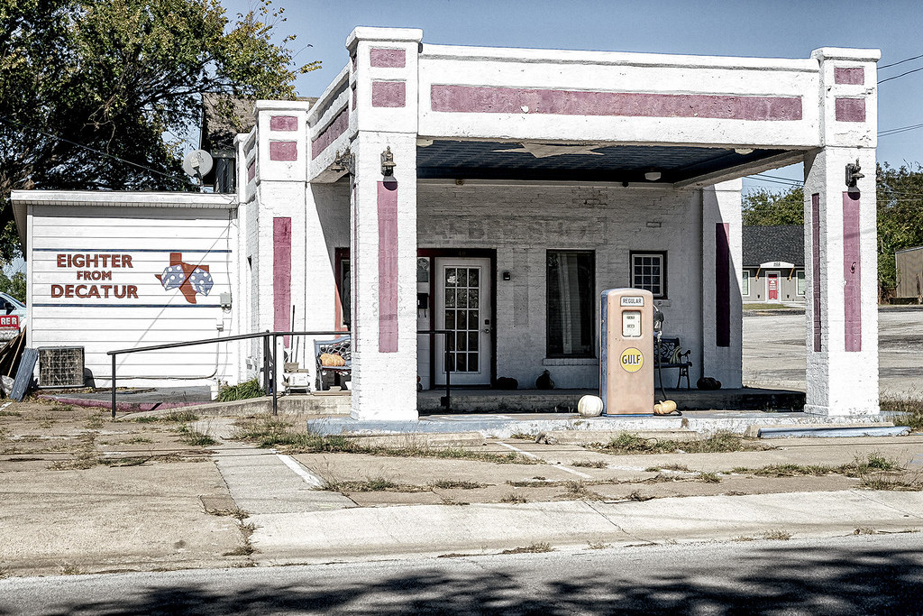 Eighter from Decatur 10/30/2021 Old Gas Station in Decatur… Flickr