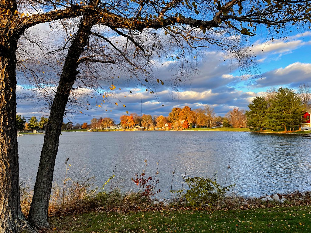 DG0287S Scenic, Autumn Fortville Pike, Indiana 11/18/2021 … Flickr
