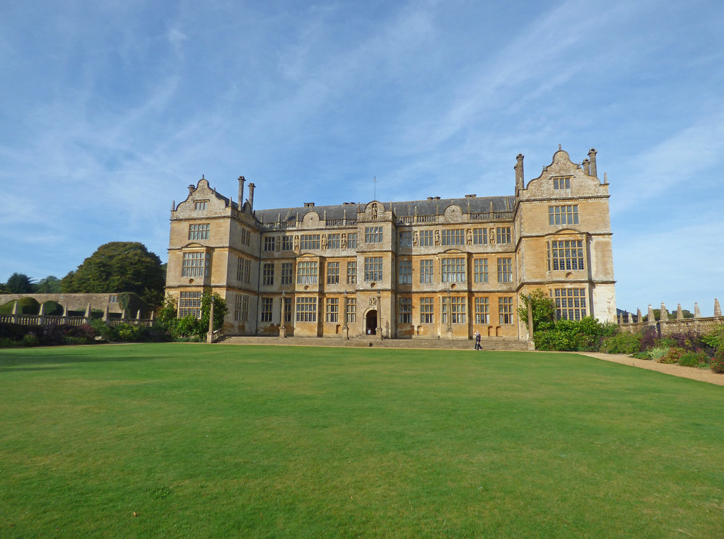 Montacute House from the East Court a photo on Flickriver