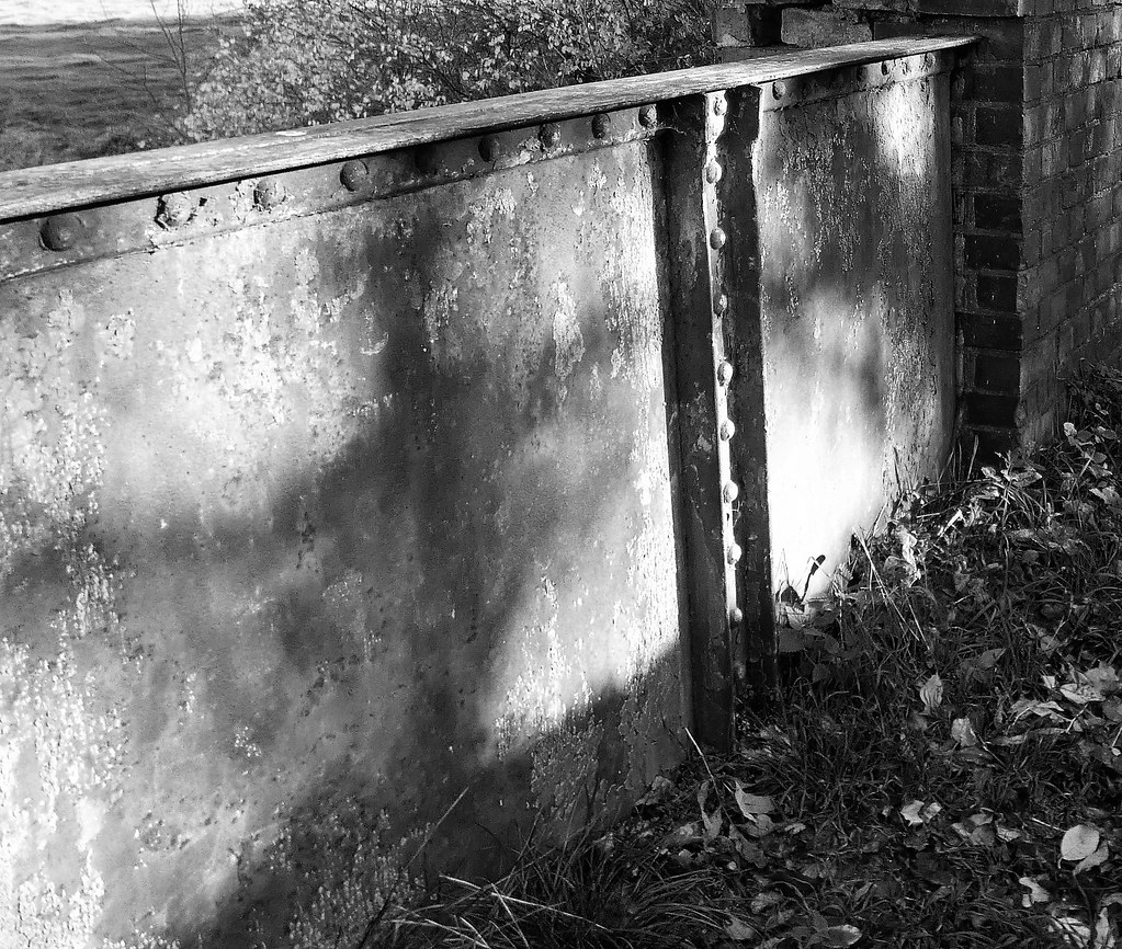 Welby Lane A bright, contrasty morning near Melton Mowbray… It's No