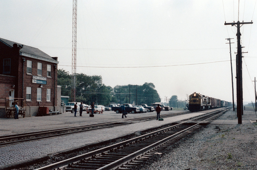 Santa Fe Chillicothe, IL Crew change on the Santa Fe at … Flickr