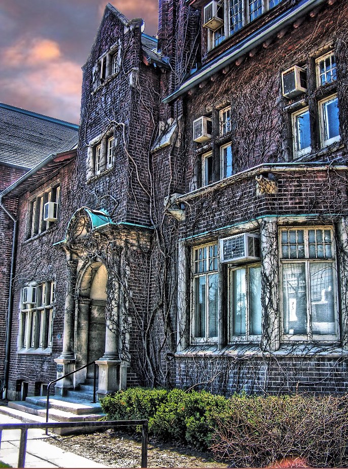 Falconer Hall Law School Building University of Toront… Flickr
