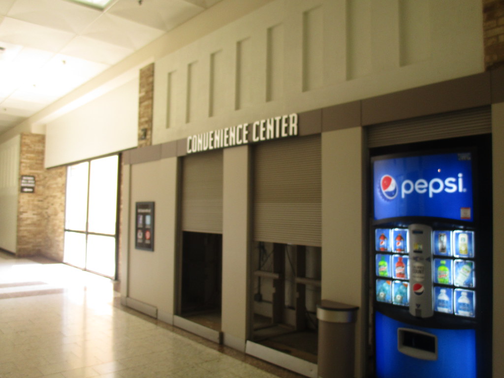 Upper Valley Mall Springfield, OH. May 2021. … Flickr
