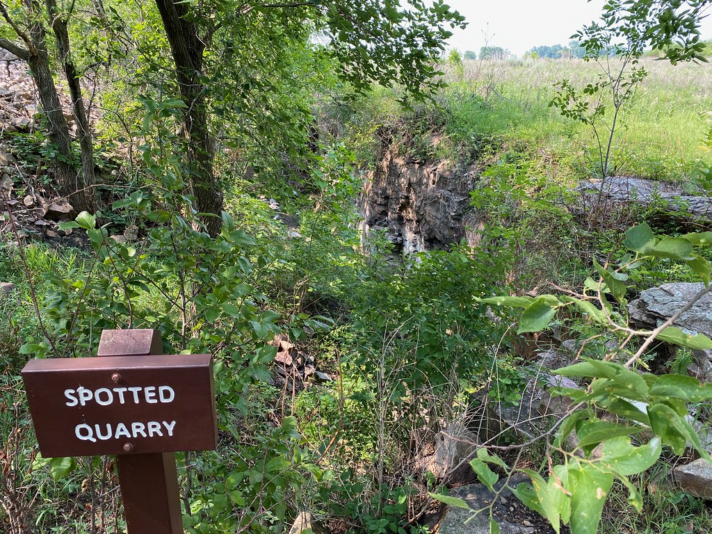 Spotted Pipestone Quarry American Indians still quarry pip… Flickr