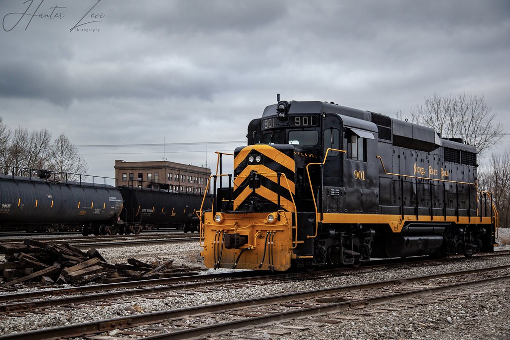 Brewster yard power NKP 901 sits in Brewster yard waiting … Flickr