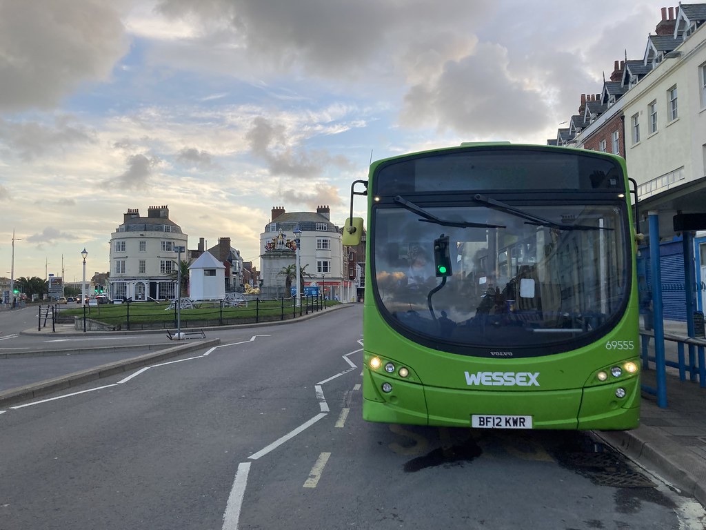 69555 (BF12 KWR) Weymouth Bus Spotter Flickr