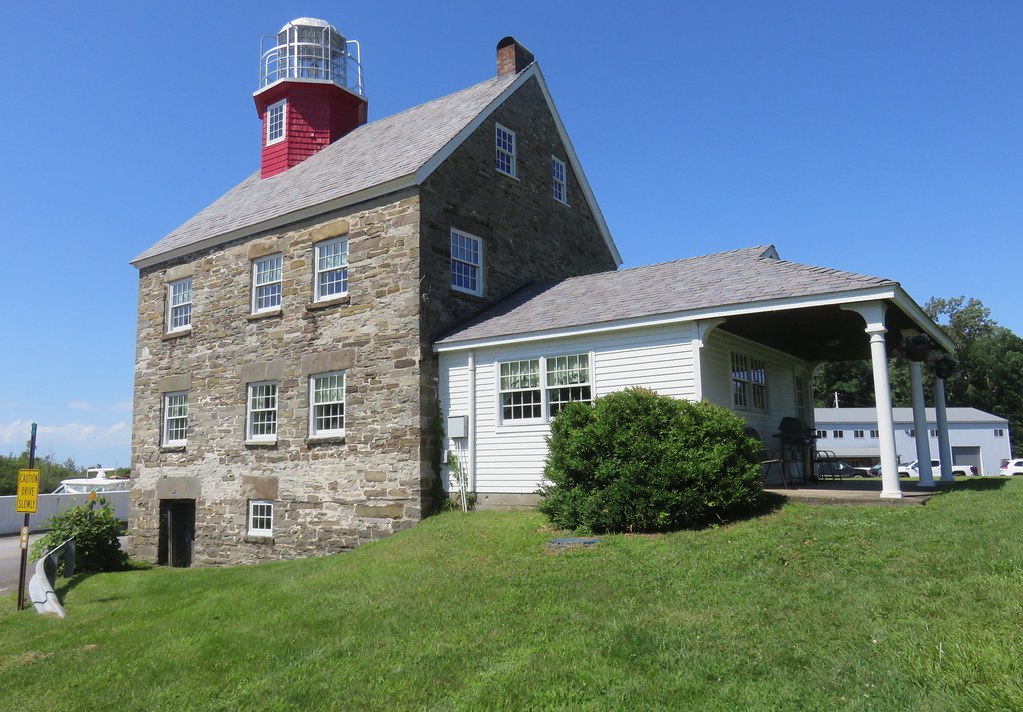 Selkirk Lighthouse (Oswego County, New York) The Selkirk L… Flickr