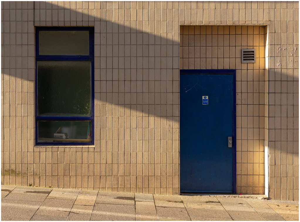 Charity Shop, Glasgow Gordon Farquhar Flickr