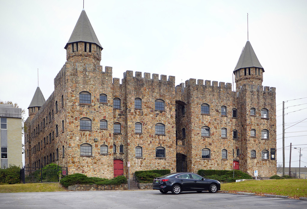 Quinlan Castle from s In the future, I should remember not… Flickr