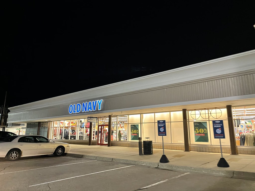 Medford Outlet CenterMedford, Minnesota Medford Outlet Ce… Flickr