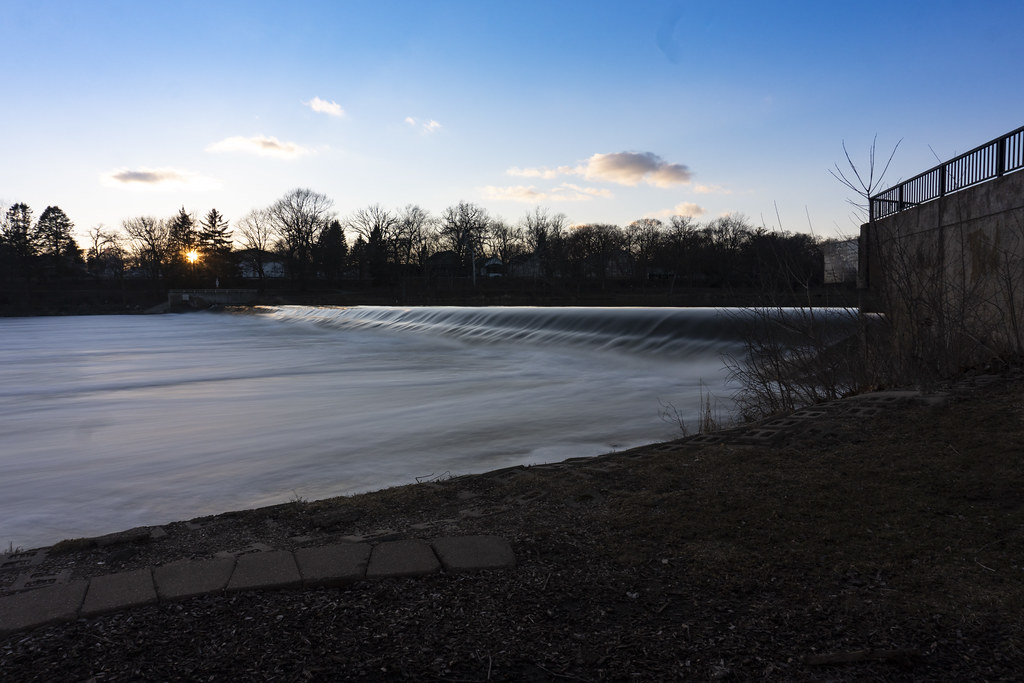 The Illinois Lakes and Rivers Map Explore the Prairie State