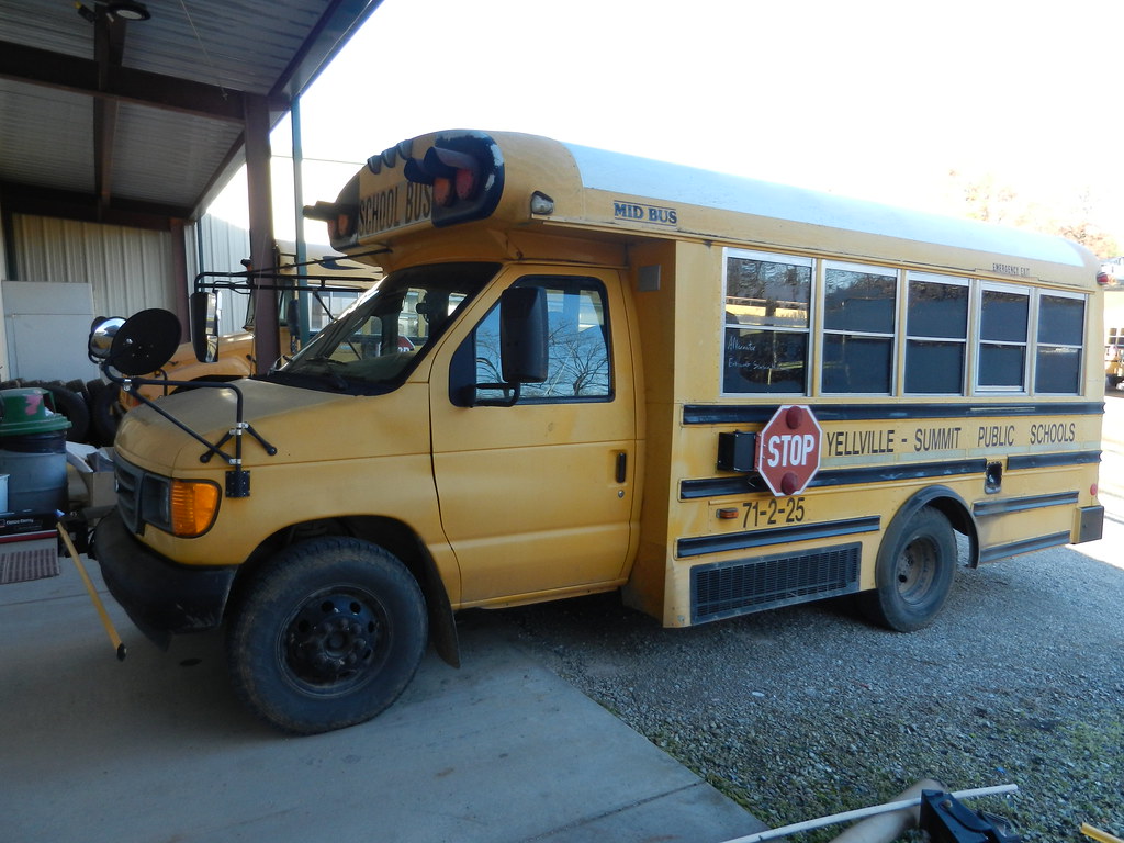 YellvilleSummit School District 71225 (3) Bus lot Yel… Flickr