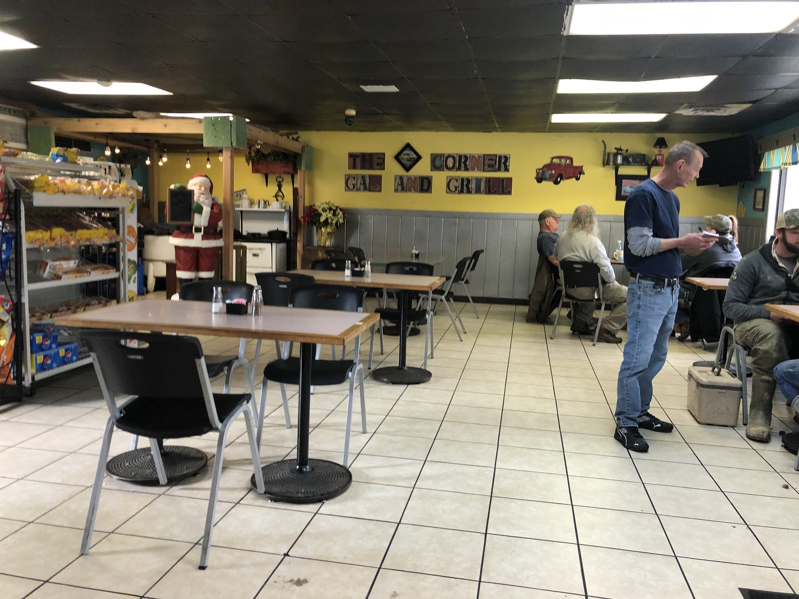 Pax Edition The Corner Gas 'n Grill Candace Lately