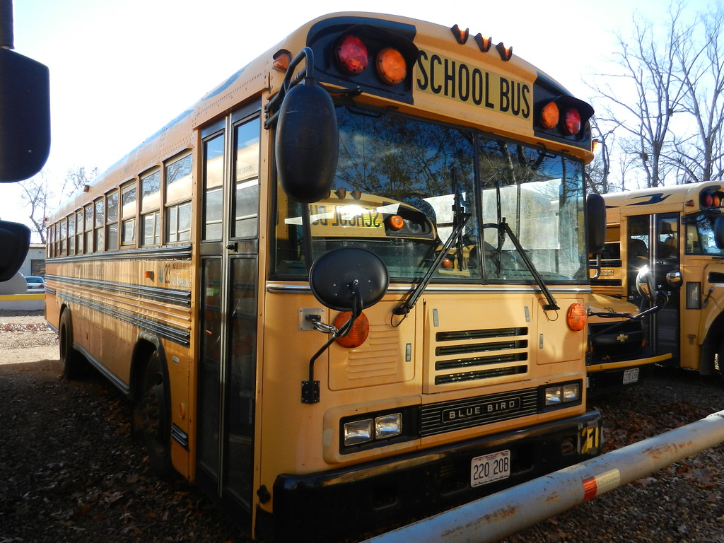 Doniphan R1 School District 23 (3) Bus lot Doniphan, MO… Flickr