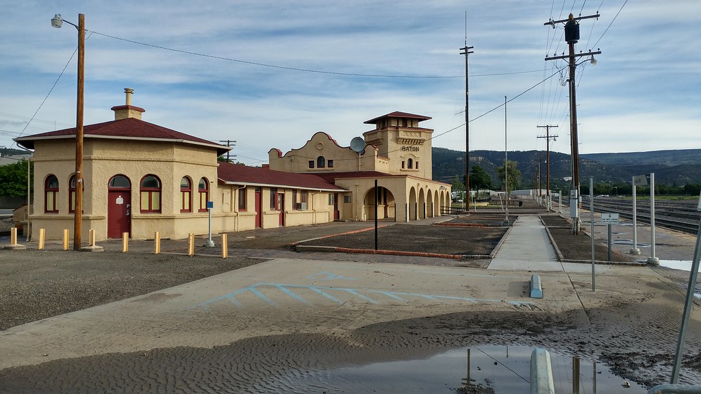 Atchison, Topeka & Santa Fe Depot, Raton, NM **Raton Downt… Flickr