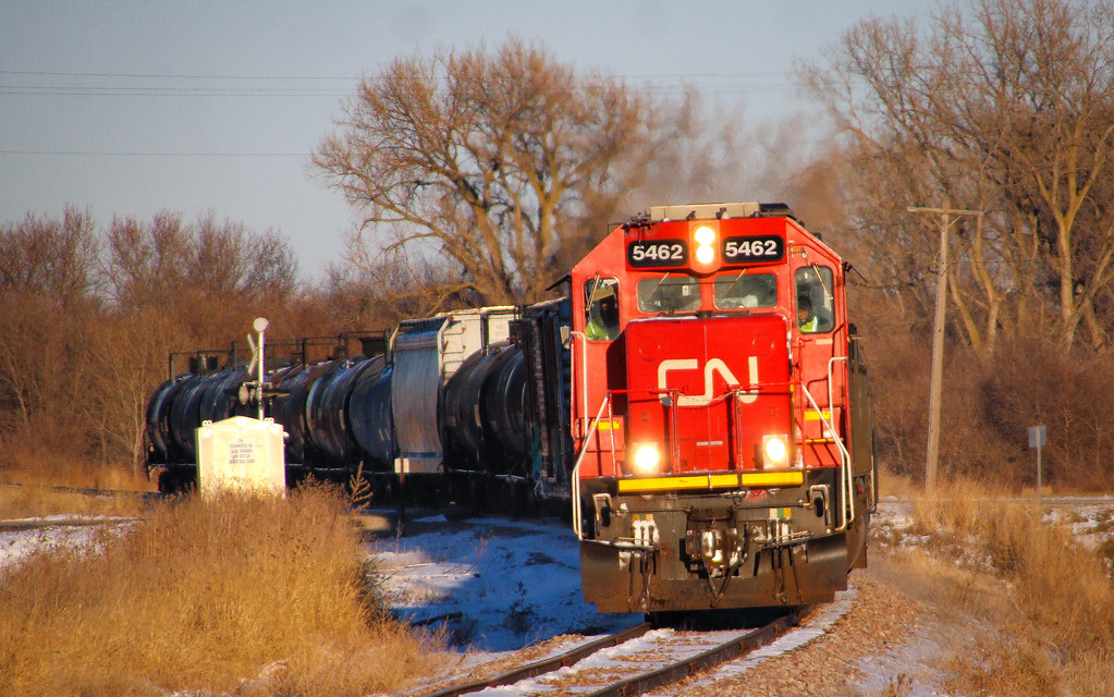 CN 5462 South Dow City, Iowa The L572 heads toward Counc… Flickr