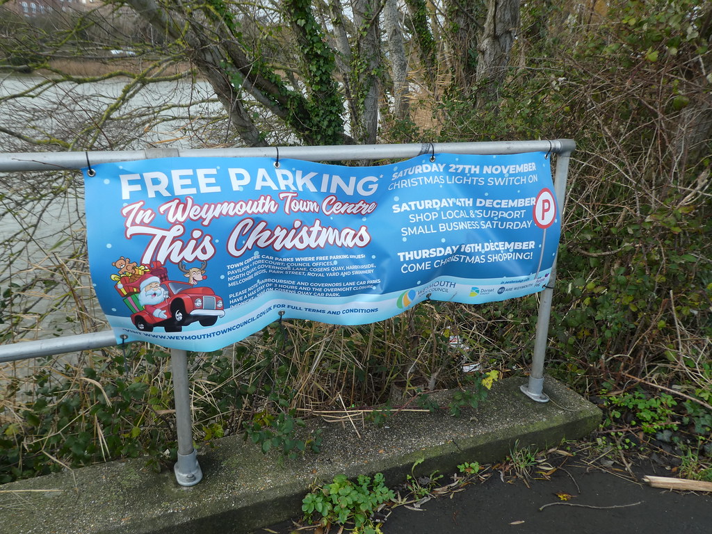 Free Parking in Weymouth this Christmas Trying to lure mor… Flickr