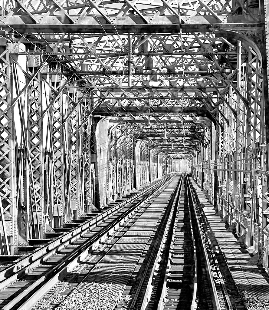 Riding the Rails Heading back to New York I got to stand a… Flickr