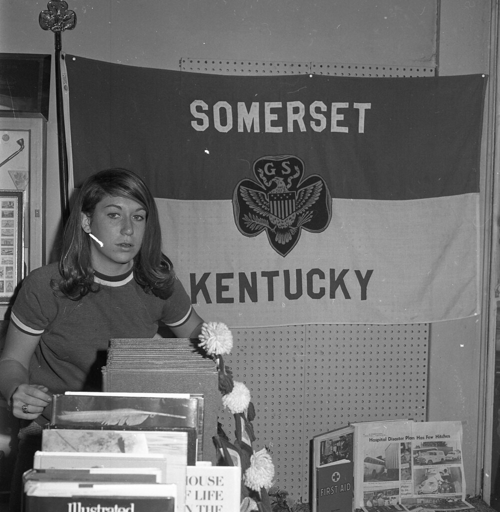 Pulaski Co. Public Library Newspaper 3101971 Scout Nancy… Flickr