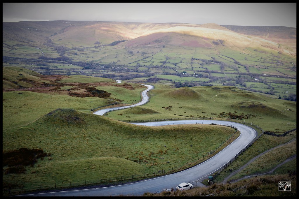 The road to Edale,Mam Nick,Hope Valley,Derbyshire,UK. Flickr