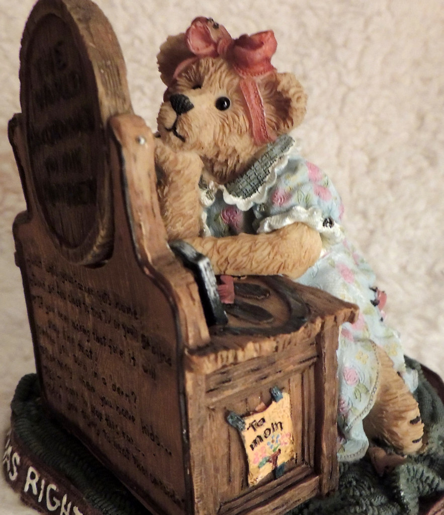 bear looking into mirror (pic. 3) Here is the bear from th… Flickr