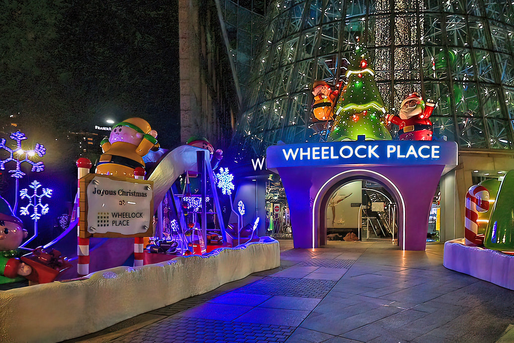 Wheelock Place Decorations lightedup for the Christmas 20… Flickr