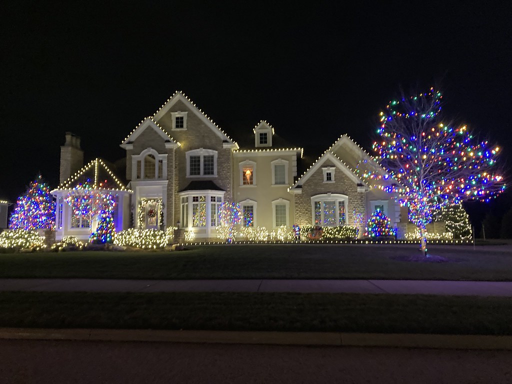 Christmas lights Hudson, OH Daniel Westfall Flickr
