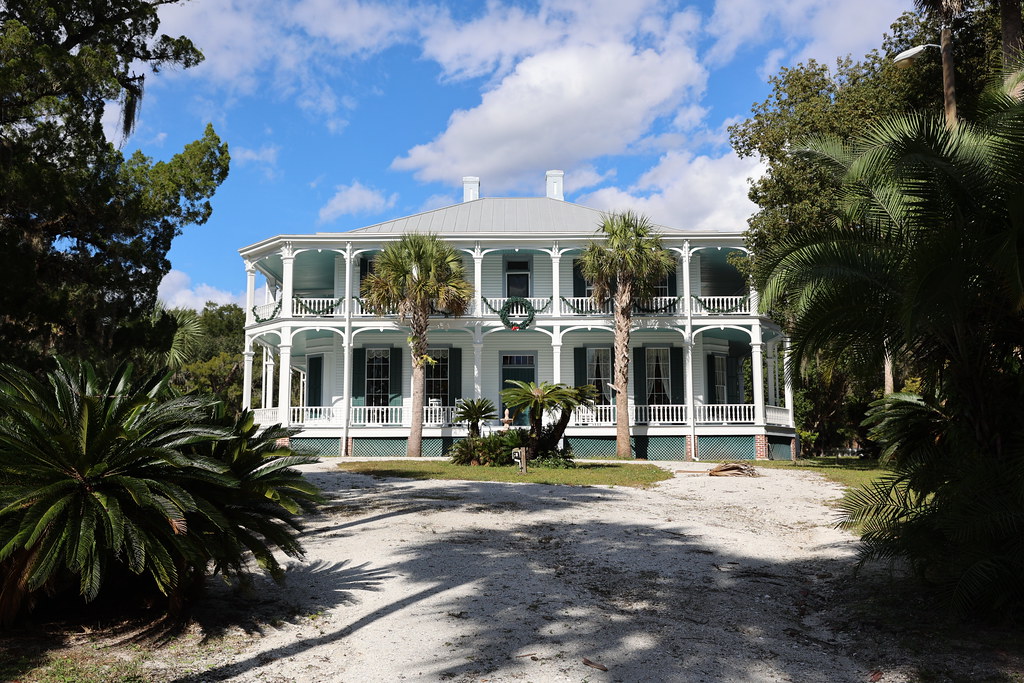 GV2A2433 DeBary Hall, DeBary, Florida DeBary Hall is a his… Flickr