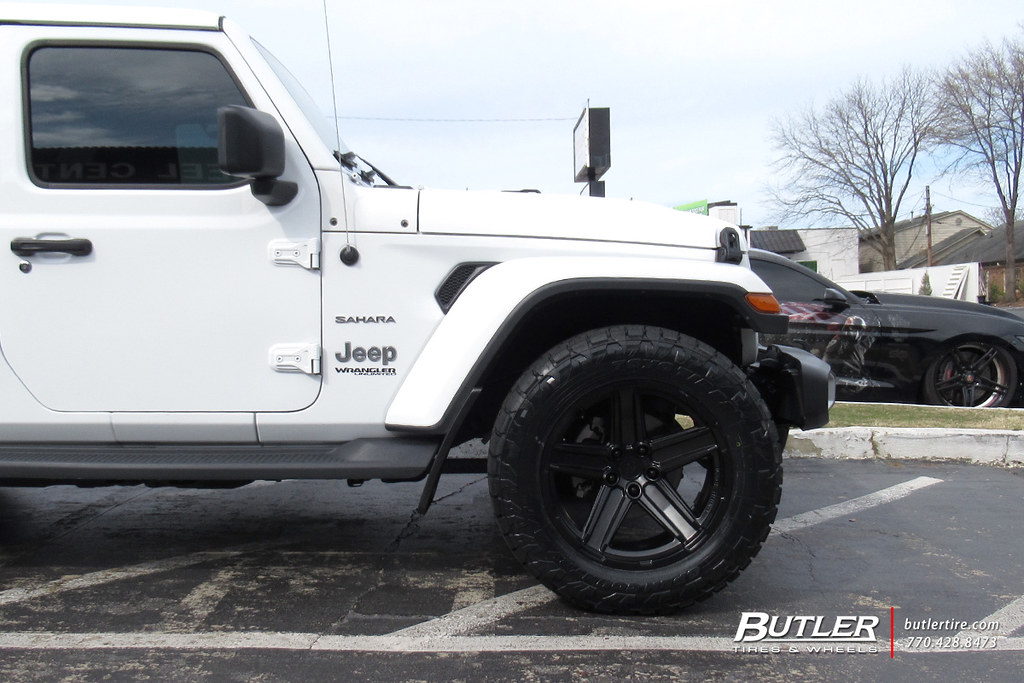 Jeep Wrangler with 20in Black Rhino Recon Wheels and Toyo Open Country
