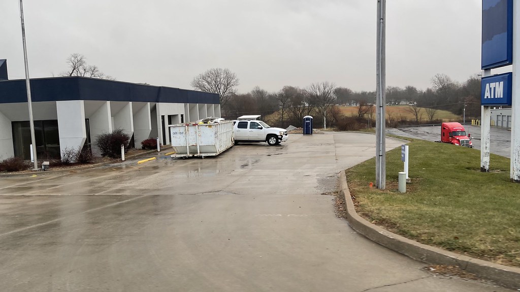 former Bank Midwest, Kirksville, Mo JayT2023 Flickr