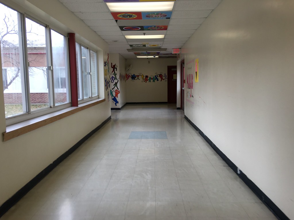Rundlett Middle School Connecting Hallway Austin Dodge Flickr