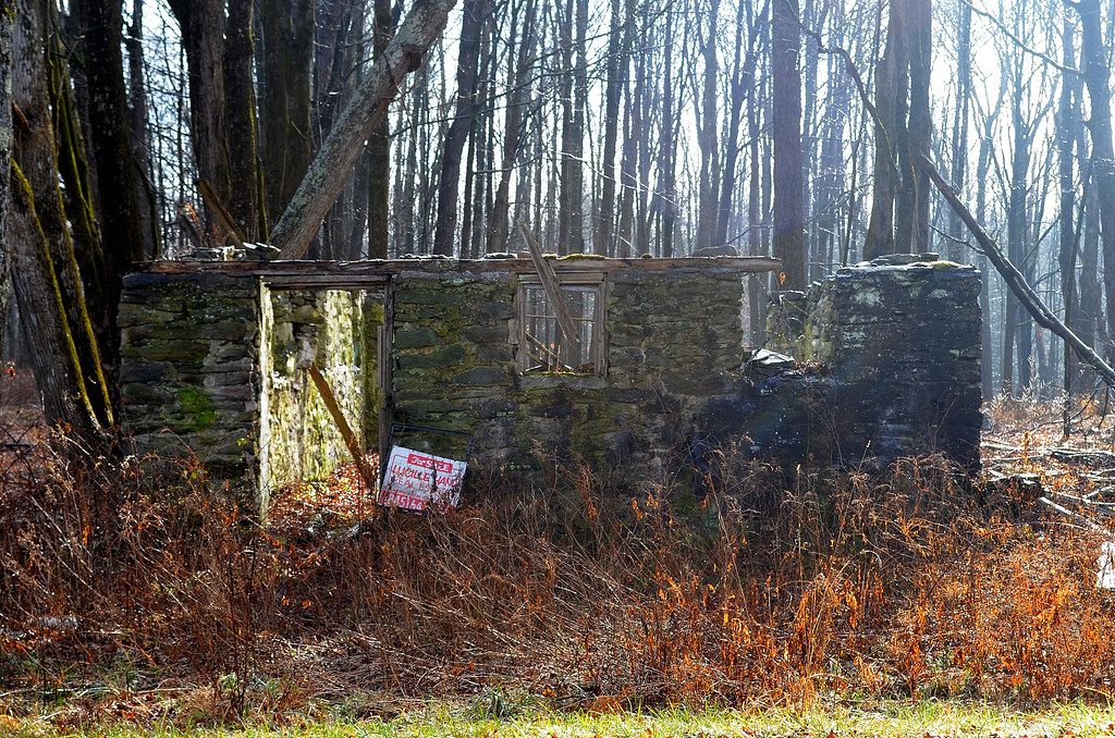 Dairyland Ruins A ruin in Dairyland, NY. Richard Flickr