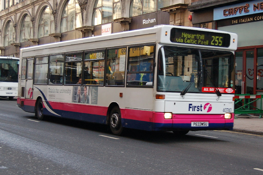 First Dennis Dart SLF 40740 P633WSU Glasgow First Glasgo… Flickr