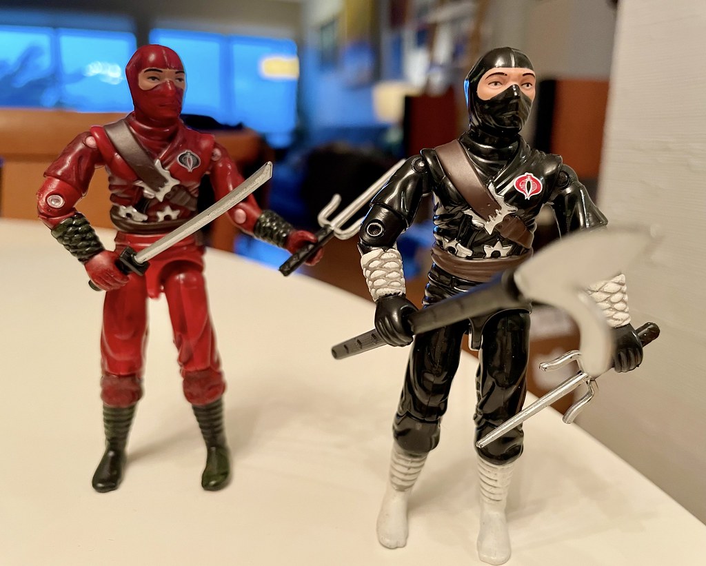 Gi Joe Red and Black Dragon Ninjas Storm Shadow VVV 2004 2… Flickr