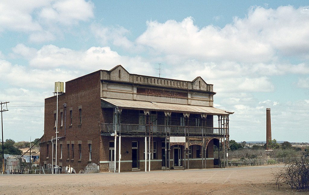 Railway Hotel, Ravenswood, Qld. AY8221 dunedoo Flickr
