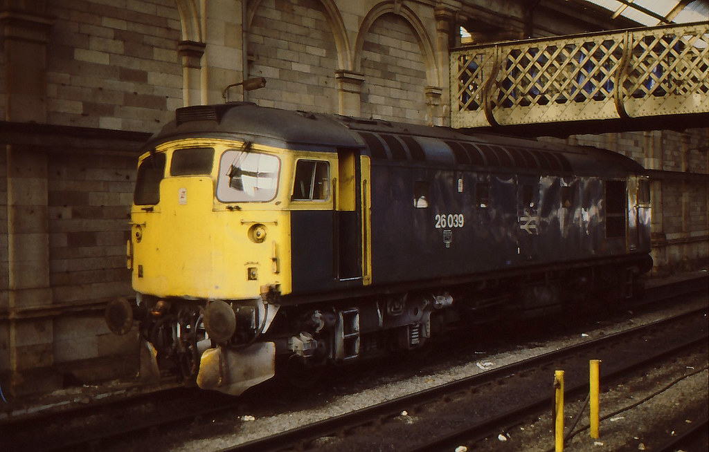 26039 Edinburgh Waverley Class 26 No.26039 Stabled in Edin… Flickr