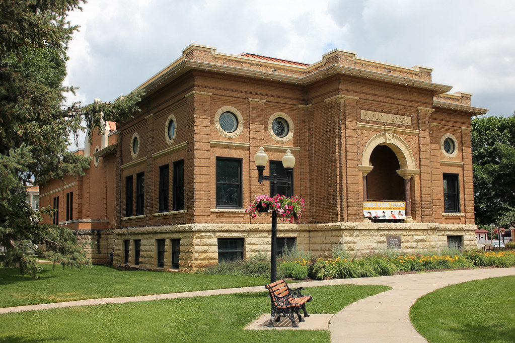 Public Library Estherville, IA Completed in 1903, with t… Flickr