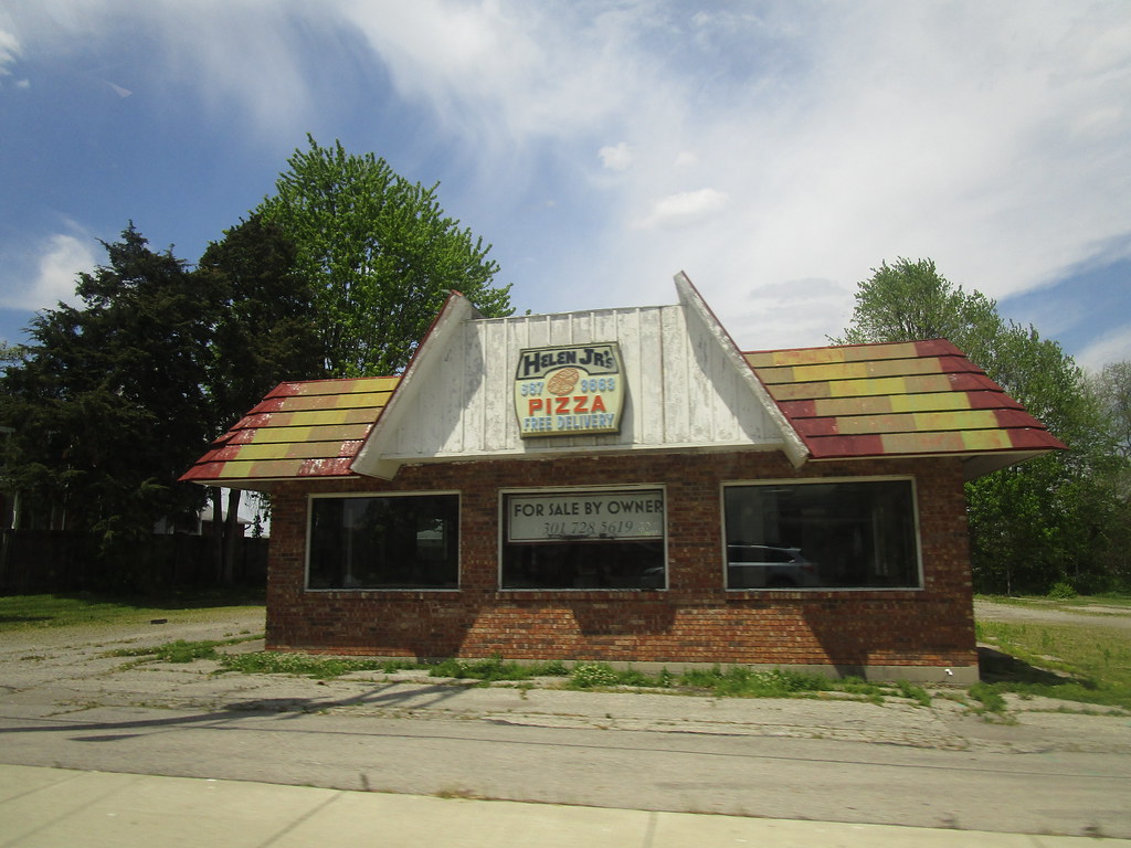 Abandoned Dairy Queen New Lebanon, OH. May 2021. … Flickr