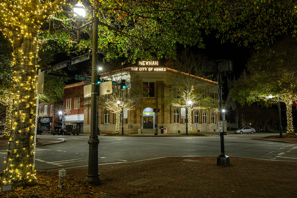_80A1345.jpg Newnan Christmas lights. Newnan, the city of … Flickr