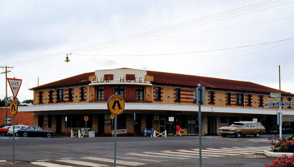 The Club Hotel, Kingaroy, Qld. AT828. 169 Kingaroy St, Ki… Flickr