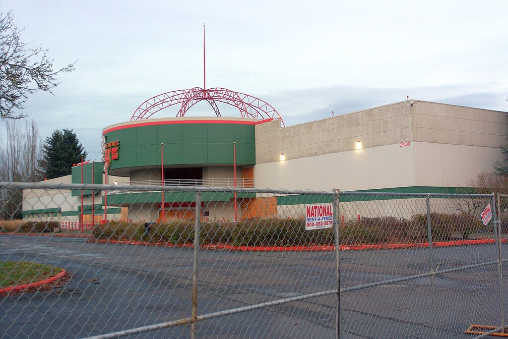 SAM_0654 Fry's Electronics, Wilsonville, Oregon, January 1… Flickr