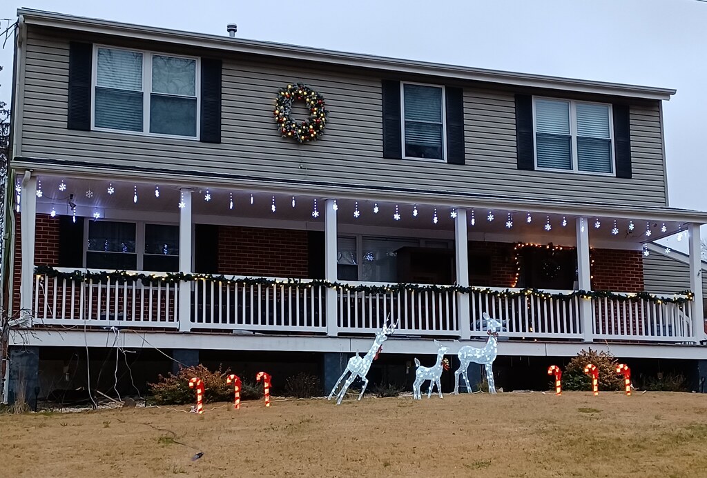 Sheffield Manor, Brookhaven, Newark, Delaware Xmas Display… Flickr
