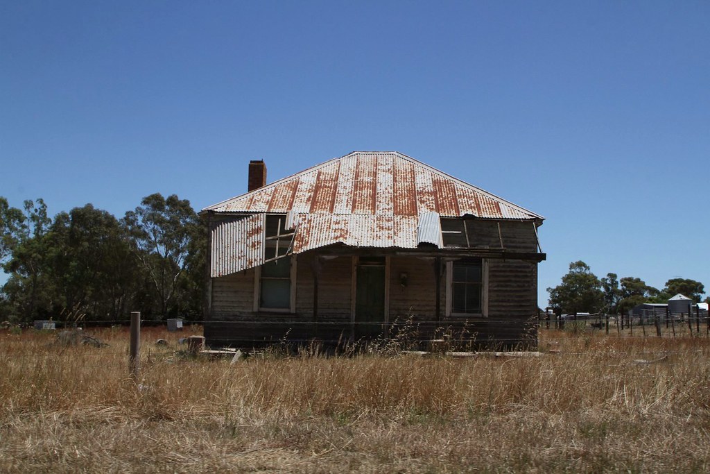 Abandoned farm house at Derrinallum a photo on Flickriver
