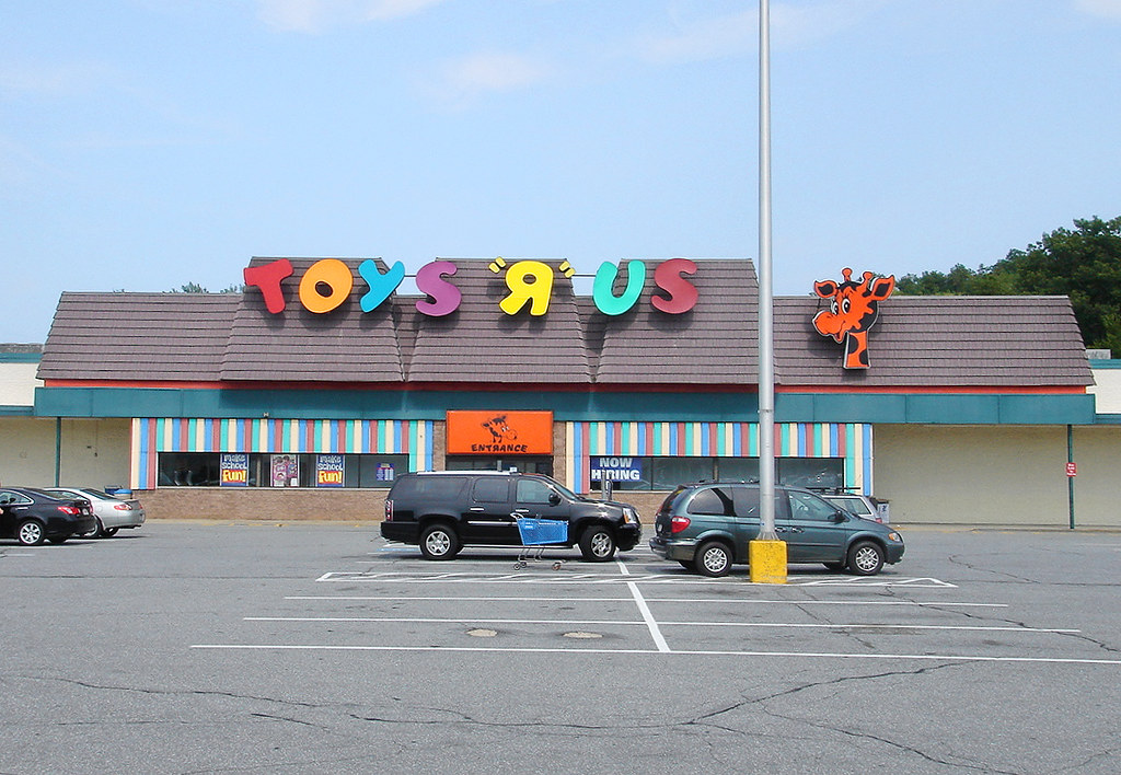 Toys "Я" Us; Woburn, MA Toys "Я" Us; Woburn, Massachusetts… Flickr
