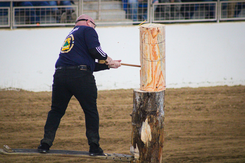 2022 Lumberjack Competition A lumberjack chops through woo… Flickr