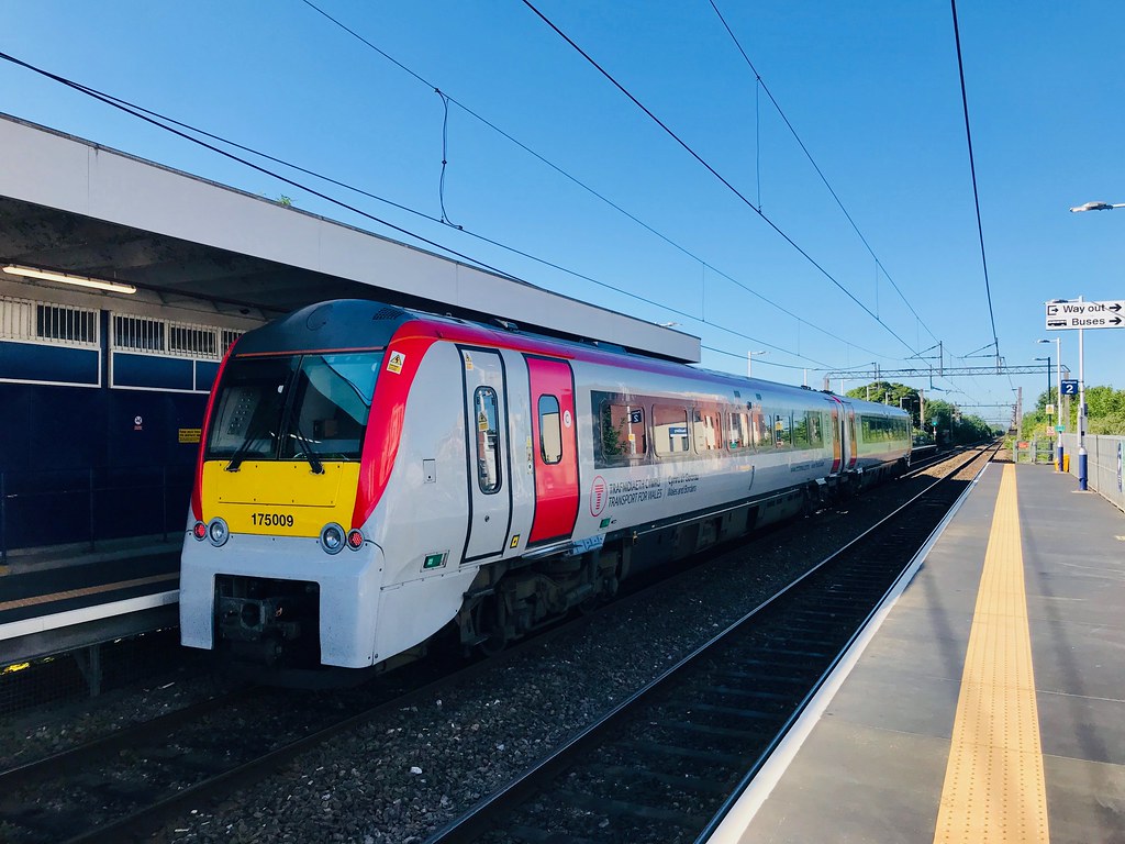 East Didsbury Transport for Wales Class 175 (175009) Flickr