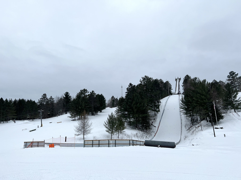 Ski Jump at Mount Itasca Sports Center in Coleraine, Minne… Flickr